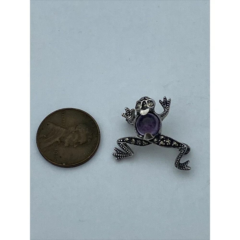 Vintage Sterling Silver Purple Amethyst and Marcasite Frog Pin Brooch